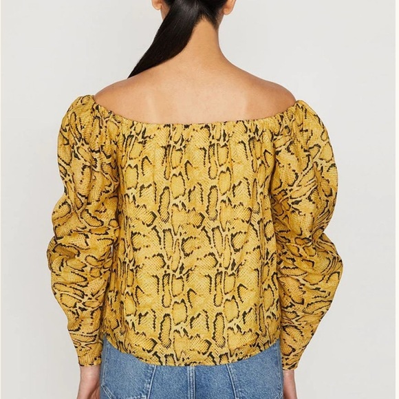FRAME NWOT Off Shoulder Billow Top in Python Sz MEDIUM - Picture 2 of 2